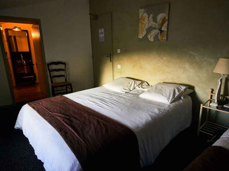 chambre-classique-tante-yvonne-800 chambre-classique-hotel tante-yvonne