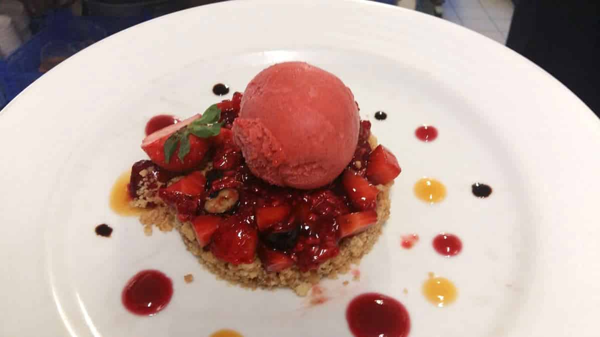 Crumble aux fruits rouges