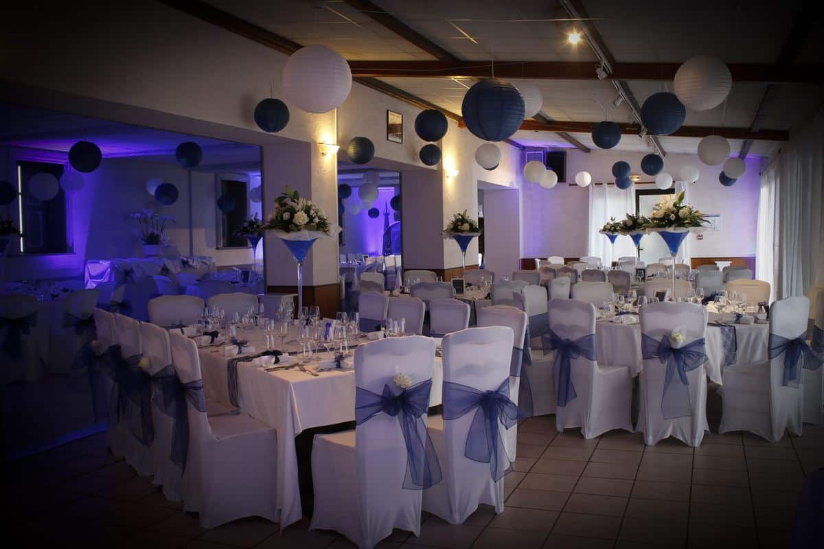 White and blue wedding reception room