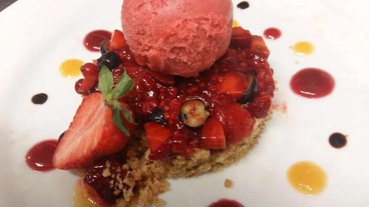 tartelette-fruits-rouges-et-sorbet